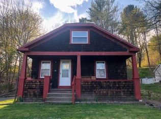 32 Brattleboro Rd, Bernardston, MA 01337