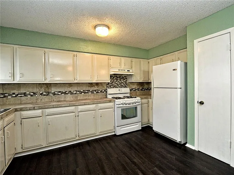 8407 Gallatin Dr — Photo 8
