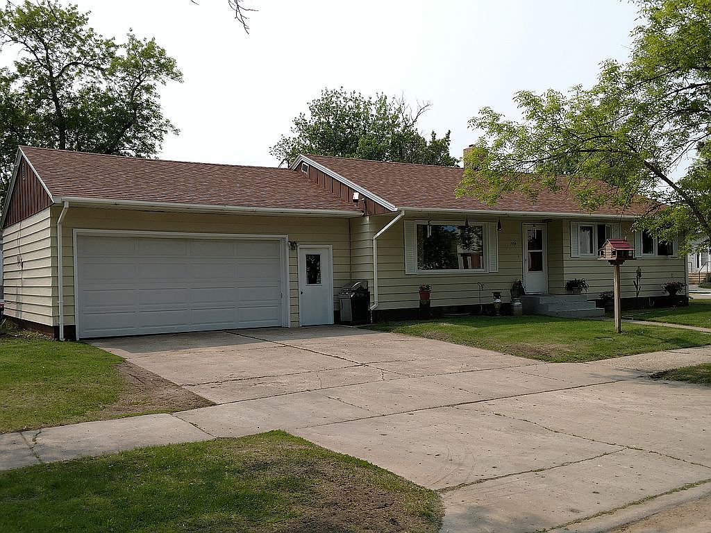 709 Jefferson Ave, Argyle, MN 56713 Zillow