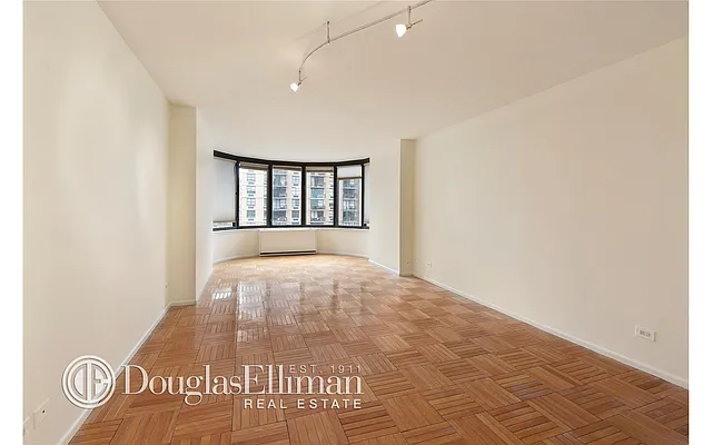 Rented by Douglas Elliman | media 18