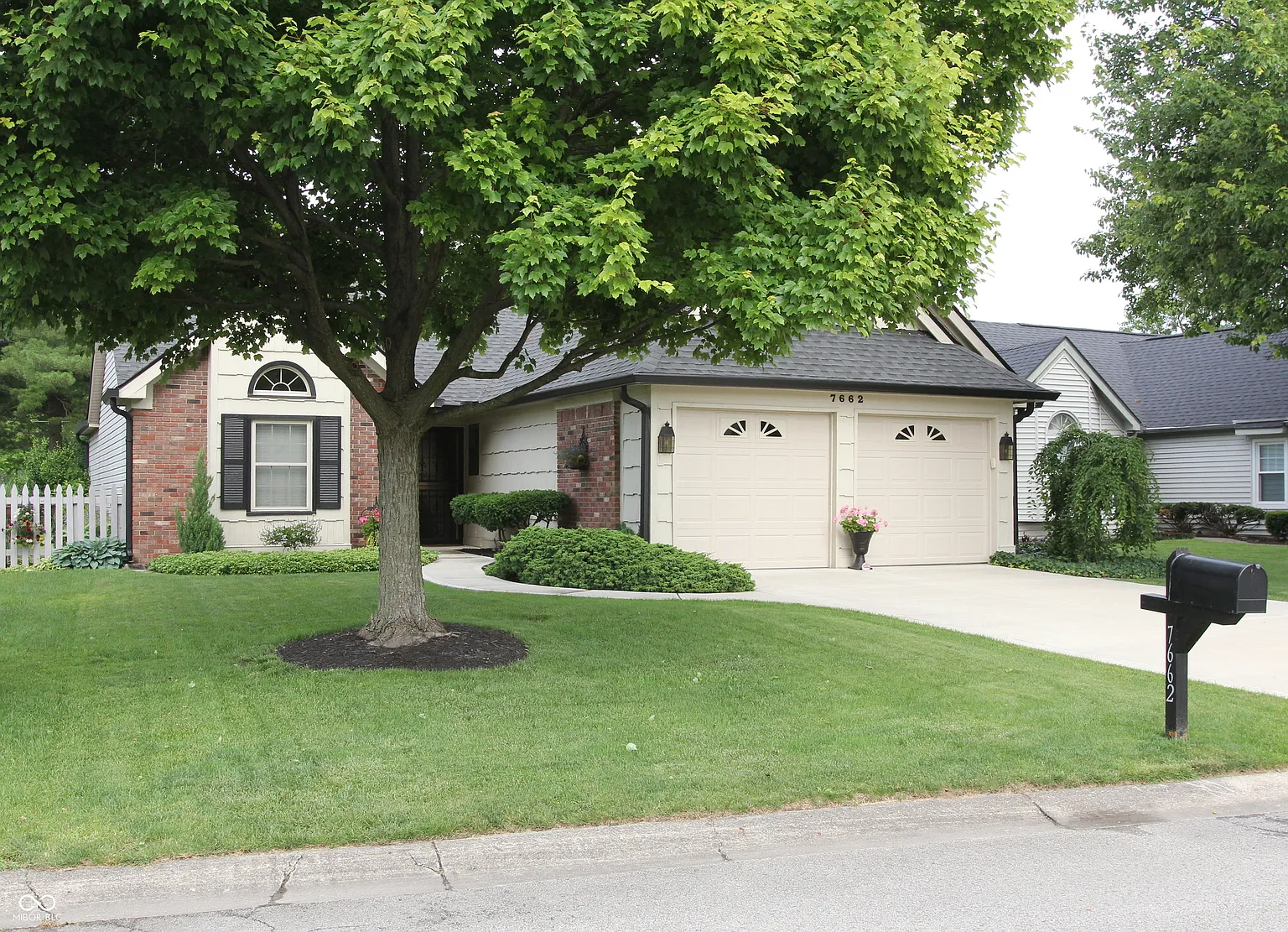 7662 Micawber Ct photo 1