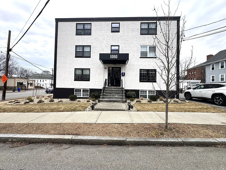 1080 Mass Ave #16
