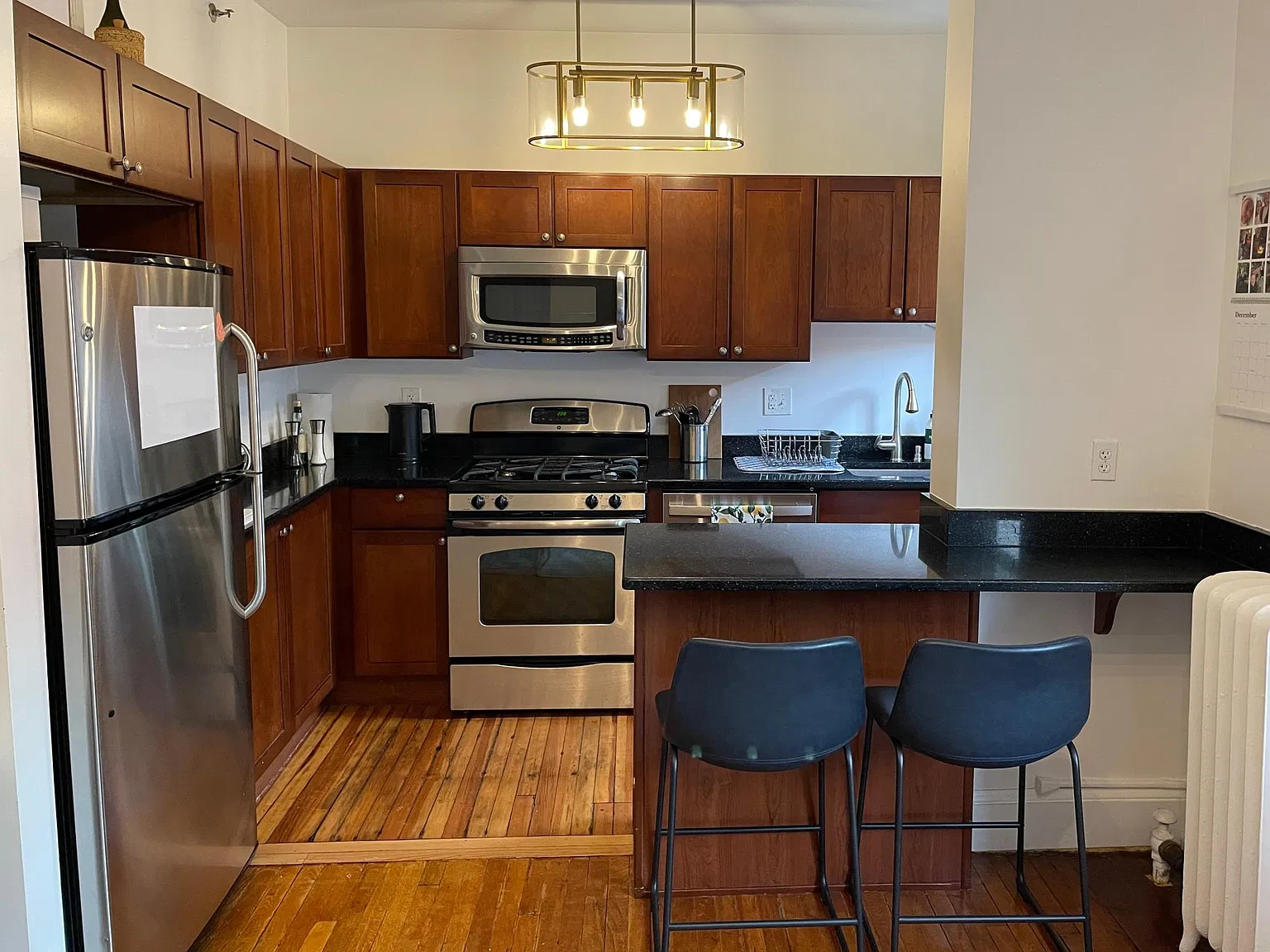 1 bed, 560 sqft, $1,900 — Photo 3