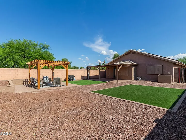 15864 W Anasazi St — Photo 28