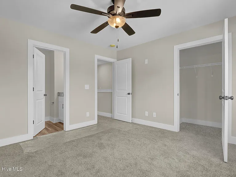 493 Blue Bluff Ln — Photo 25