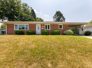 538 Greenwood Ct, Dubuque, IA 52001