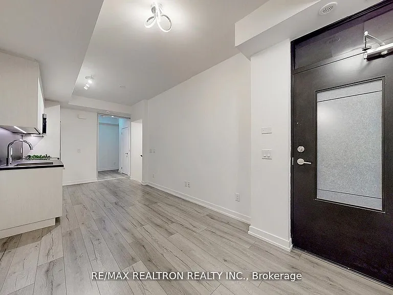 260 Finch Ave E #Townhouse 1 — Photo 12