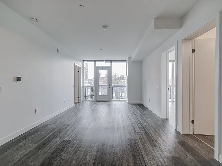 388 King St E #410 — Photo 14