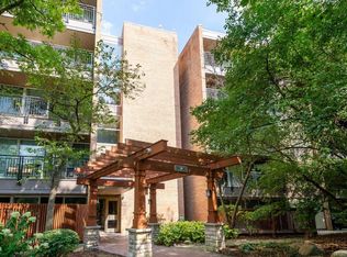 5900 Oakwood Dr APT 2K, Lisle, IL 60532