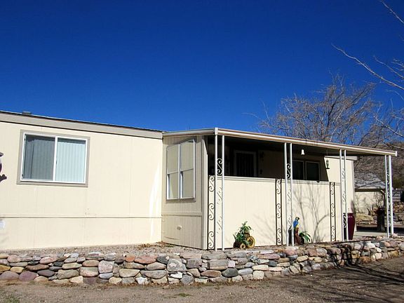 2nd image of 821 N Combe Ln