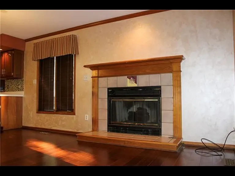 307 S Park Dr — Photo 23