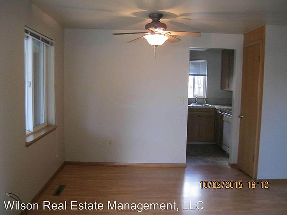 2nd image of 804 1/2 W Cherry Ave