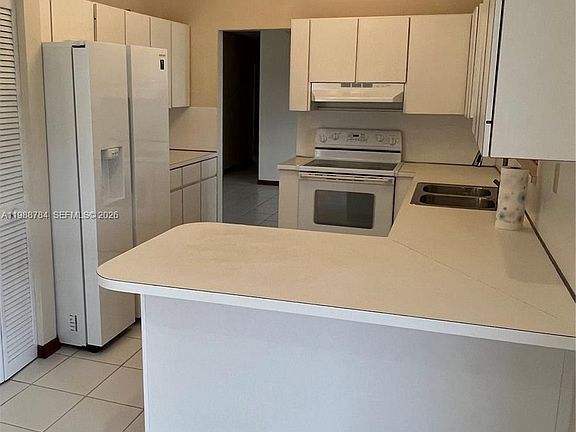 5th image of 1652 Egret Rd