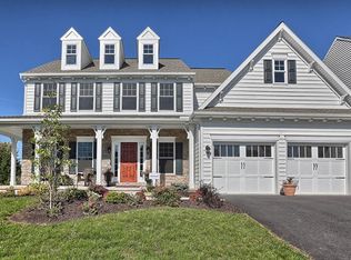 335 Bowyer Ln, Lititz, PA 17543