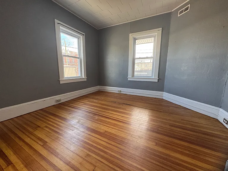 57 Walnut St #A — Photo 4