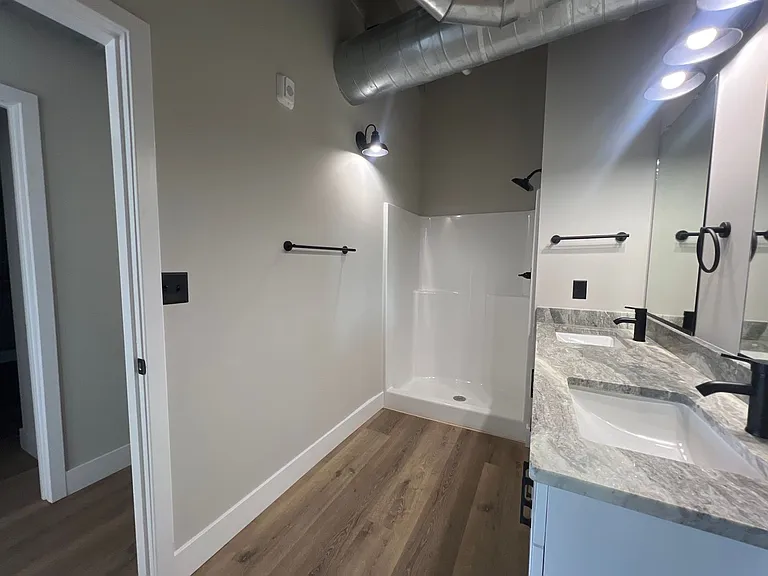 119 E Princess Anne Rd — Photo 67
