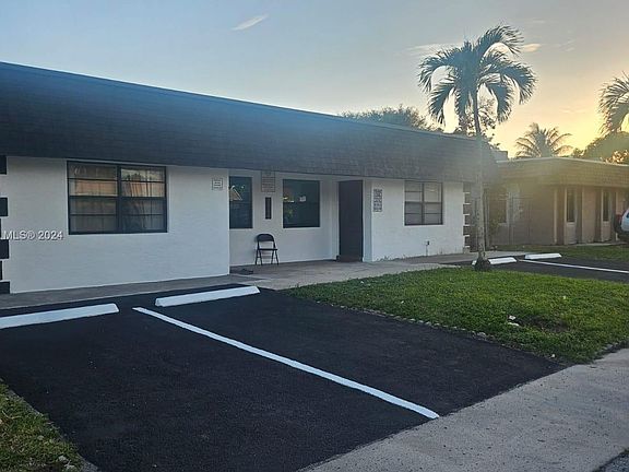 5th image of 7640 SW 10th St #B