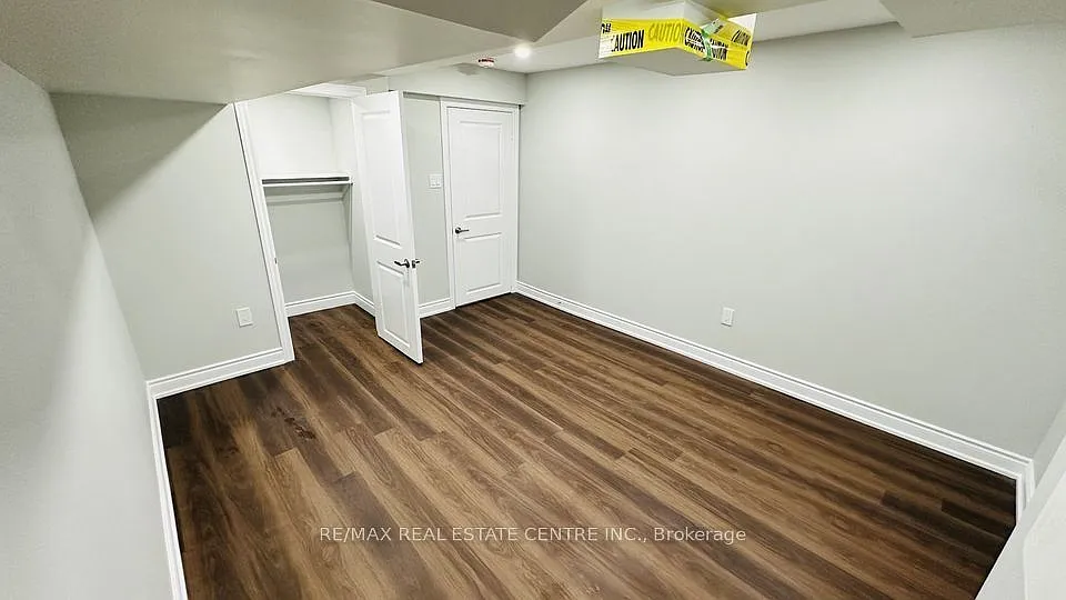 2 bed, $1,900 — Photo 4