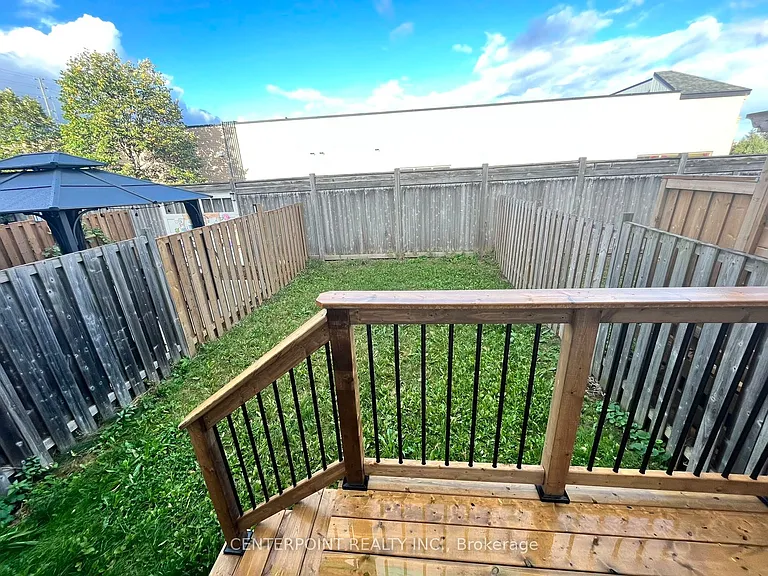 2299 Stone Glen Cres — Photo 15