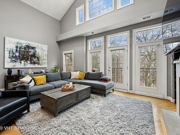 4th image of 1547 N North Park Ave APT 3