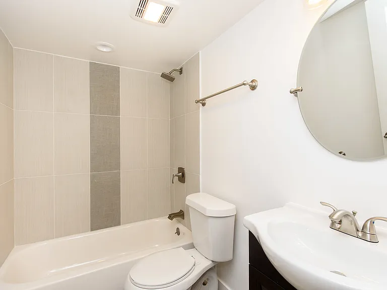 4755 N Leavitt St #2 — Photo 11