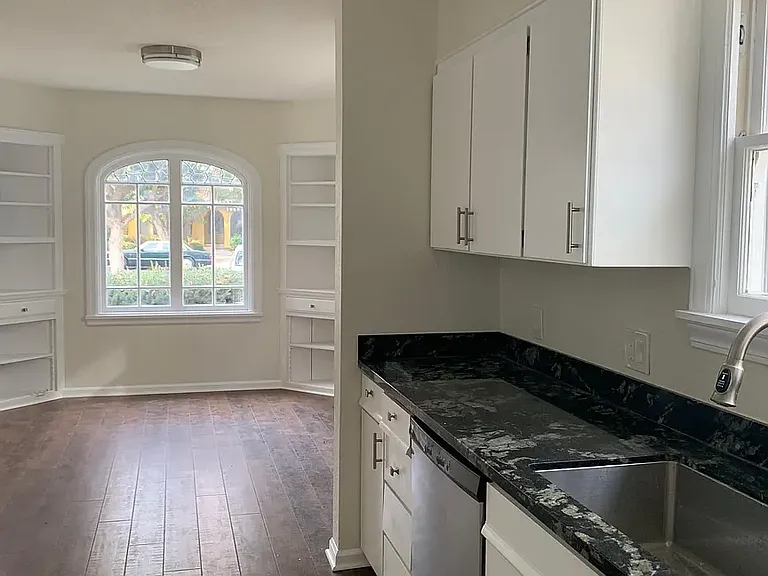 1558 Shasta Ave — Photo 5