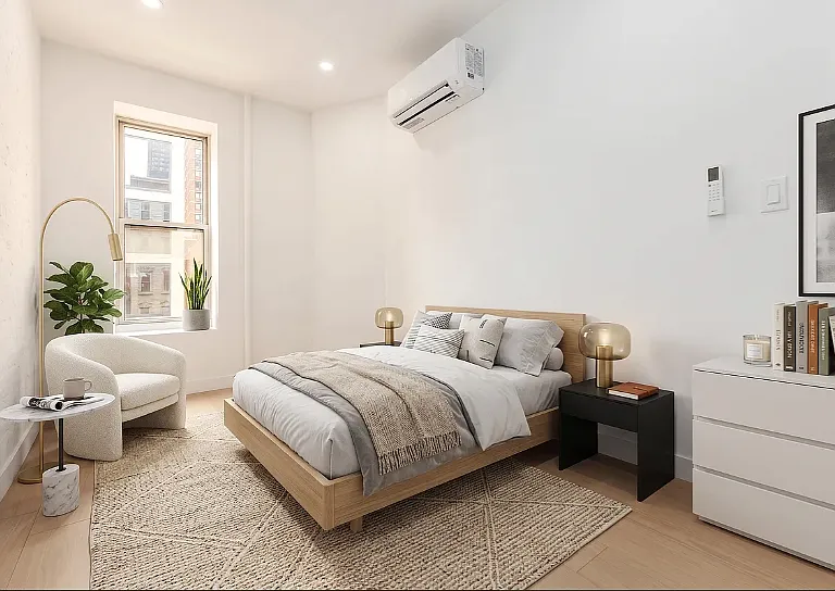 246 E 53rd St #2D — Photo 2
