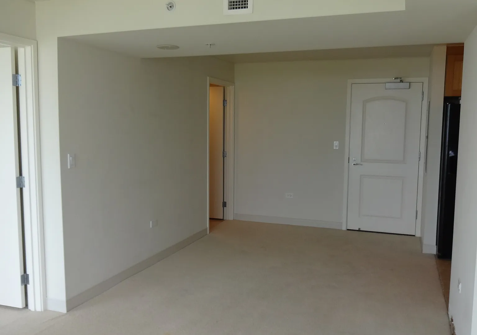 $3,700, 1009 Kapiolani Blvd, Pacifica 21st Flr, 2-Bedroom, 2-Bath, 1-Parking — Photo 3