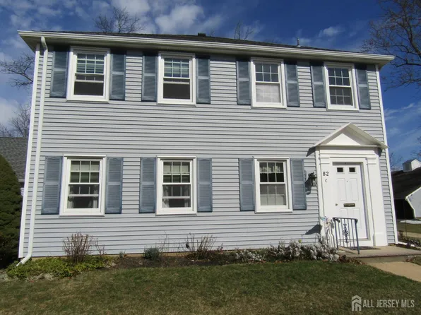 82 Dorset Ln #C, Monroe Township, NJ 08831