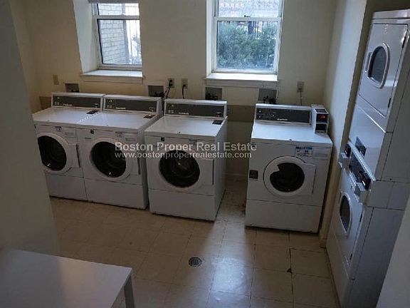 117 Park Dr. Boston - Fenway Building Photo 3 (1)