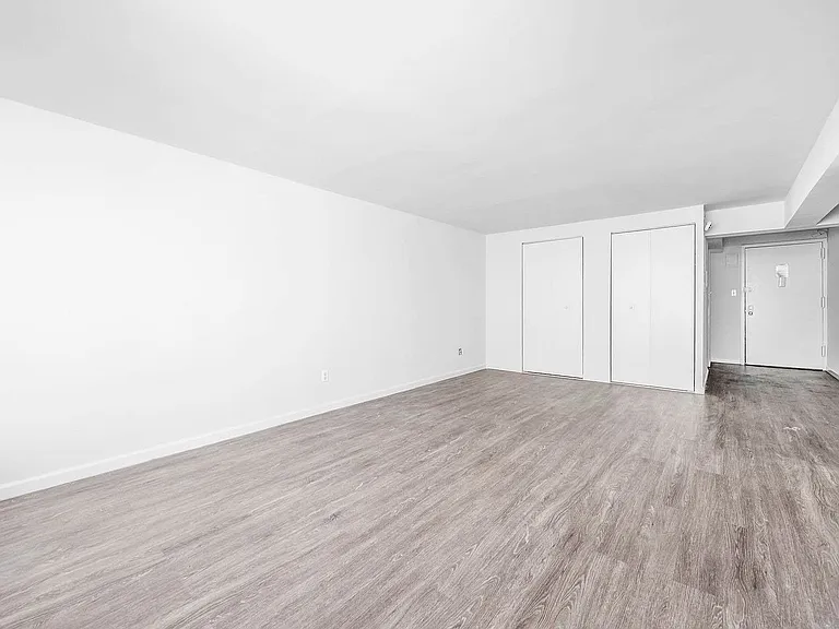 88 Fulton St #111 — Photo 5