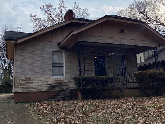3rd image of 1359 S Pkwy E