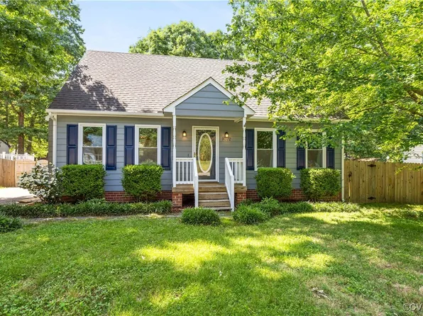 9312 Edington Dr, North Chesterfield, VA 23237