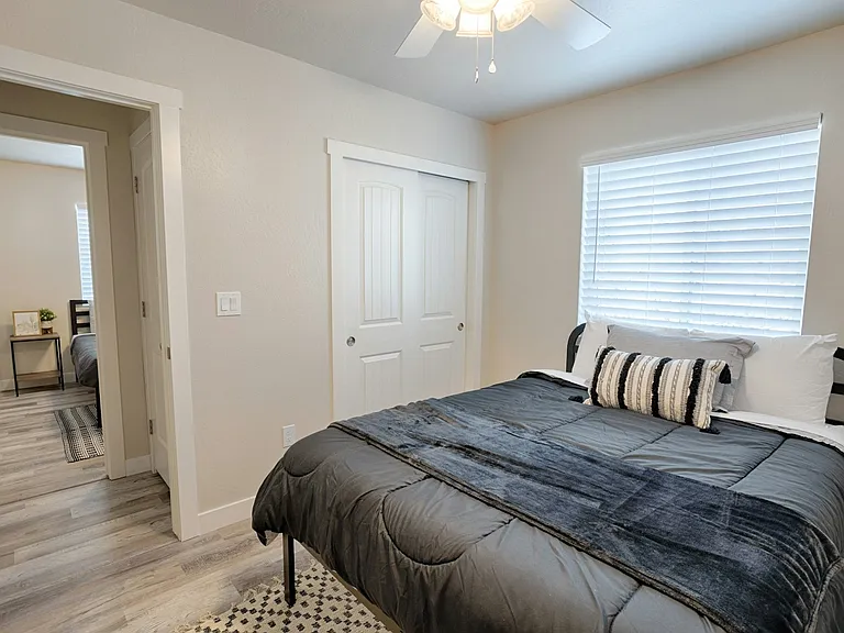 1110 W Woodland Lake Rd #D — Photo 8