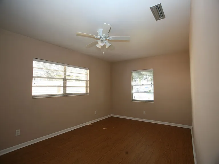 21804 Marlin Ave — Photo 13