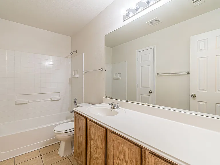 13803 Laramie Hl — Photo 27