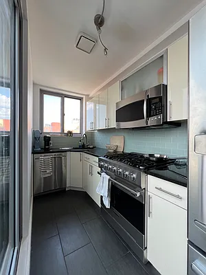 Rented by Corcoran | media 13