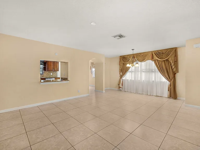 929 Imperial Lake Rd — Photo 3