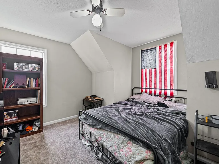 919 Van Buren Ave — Photo 23
