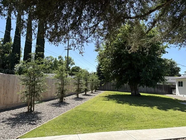 2306 E Orangeburg Ave — Photo 24