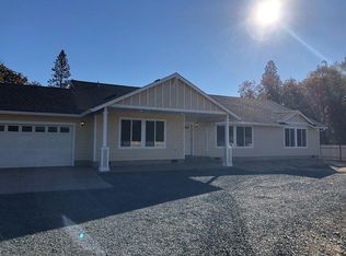 9963 Monument Dr, Grants Pass, OR 97526