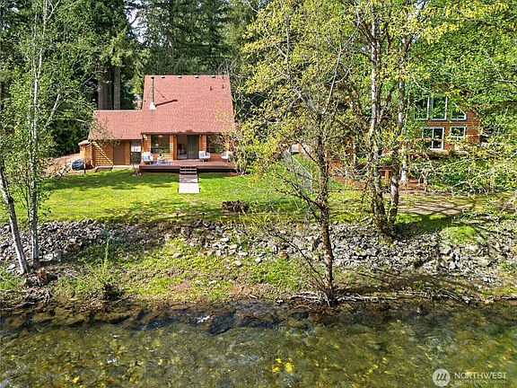 3rd image of 23927 SE 238th Street
