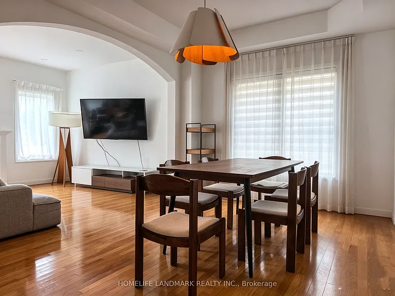 61 Mahogany Forest Dr — Photo 3