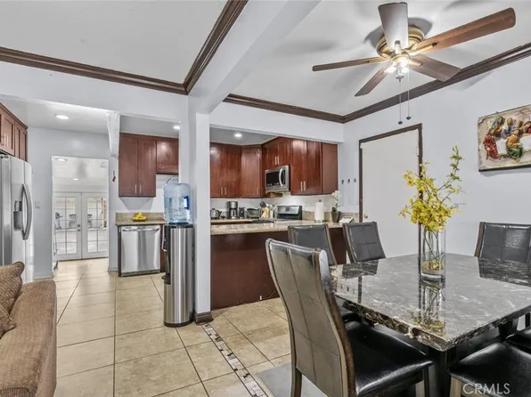 8213 Lullaby Ln, Panorama City, CA 91402