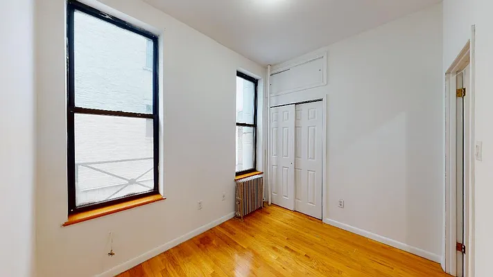 Rented by Bond New York | media 7