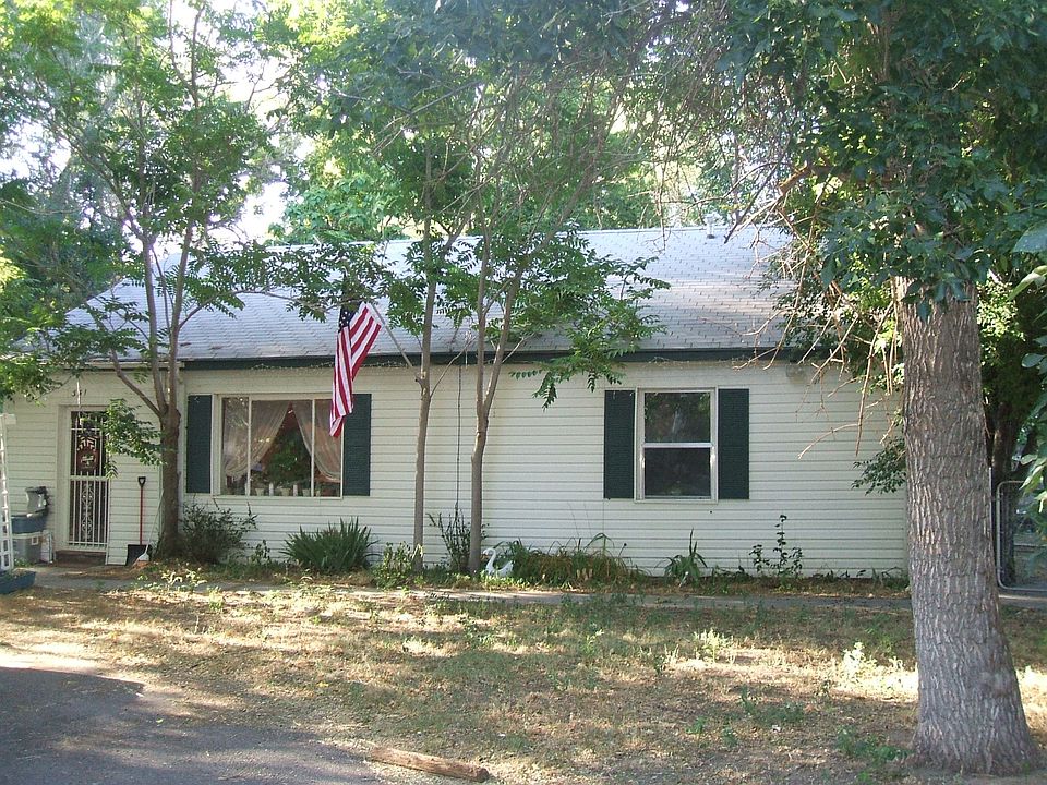 2nd image of 351 E Sandy Cir