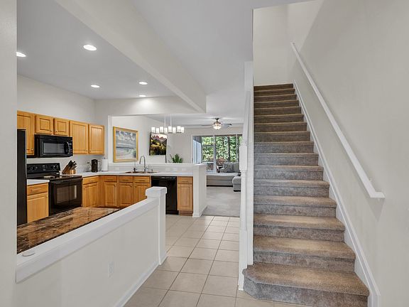 4th image of 26544 Chimney Spire Ln