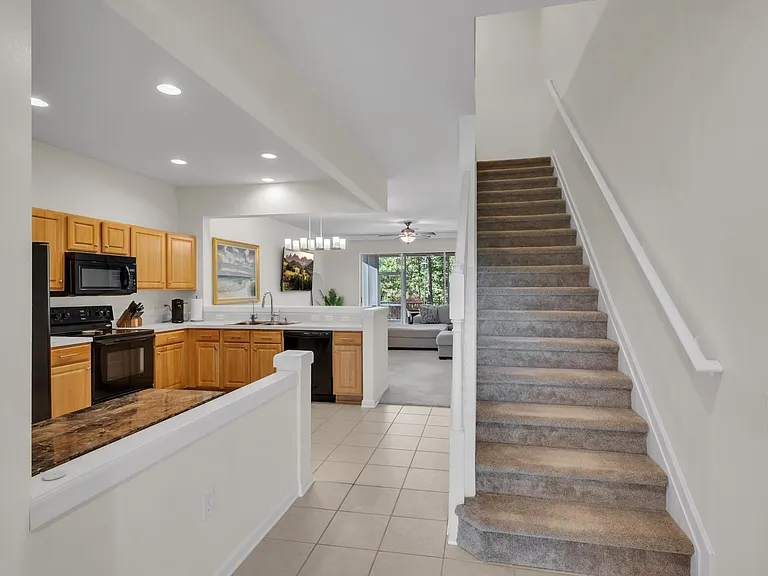 26544 Chimney Spire Ln — Photo 4