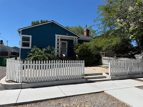 620 Moran St #1 Photo 1