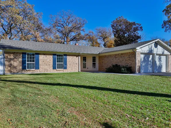 1129 Oak Glen Cir, Fort Worth, TX 76114
